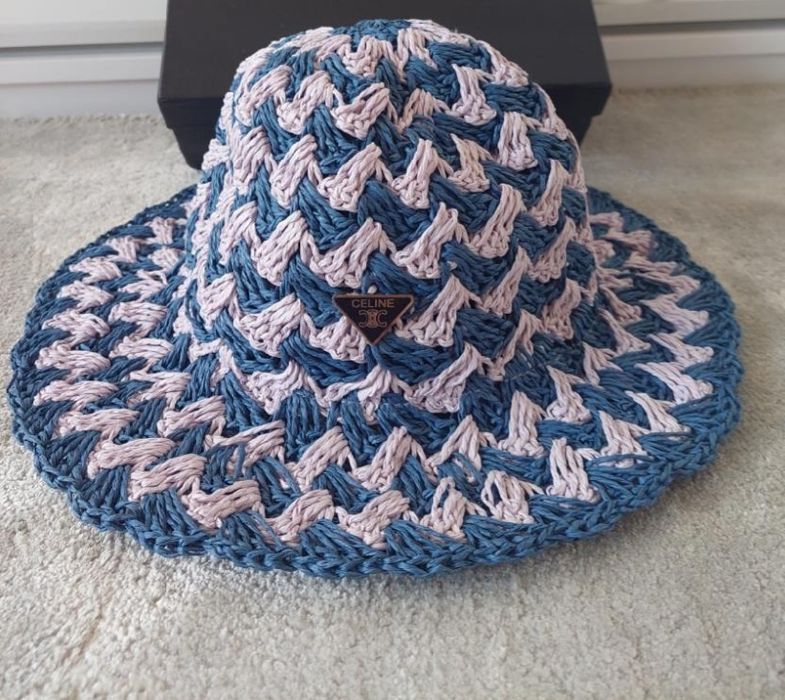 Celine szydełkowy kapelusz bucket hat sizal plażowy niebieski biały