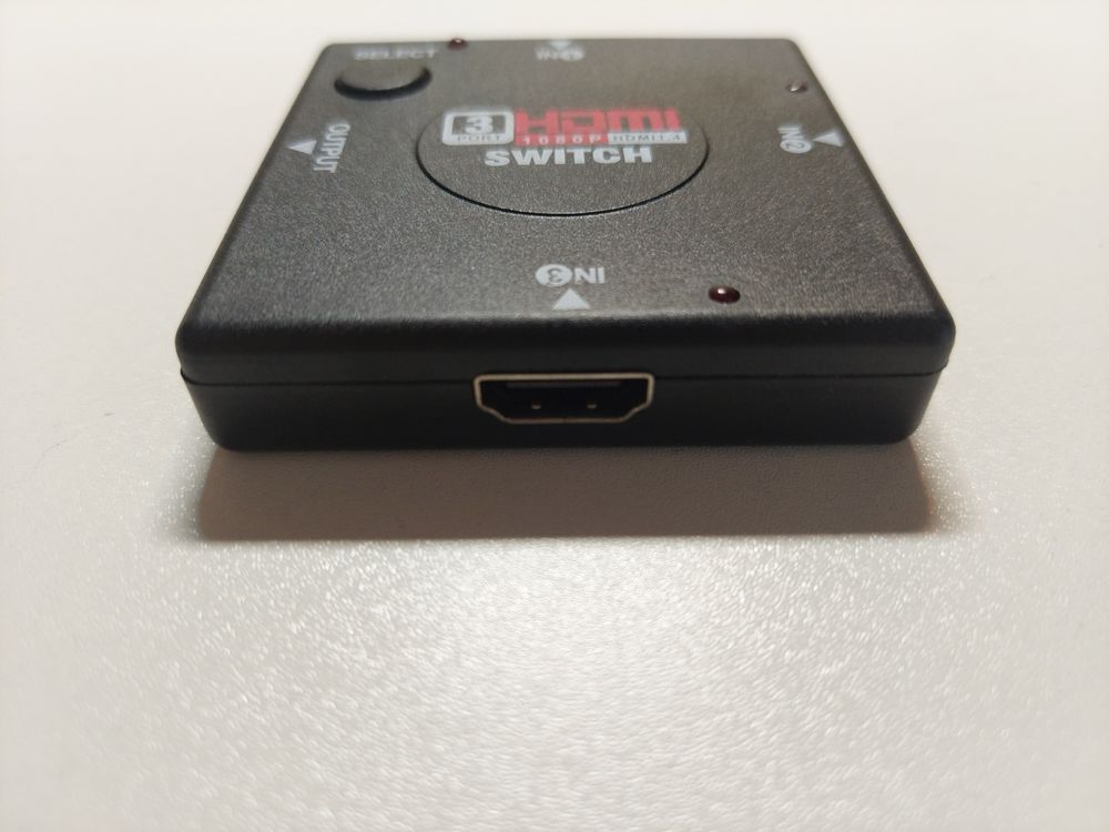 HDMI switch to 3. Переключатель сигнала от 3 источников.