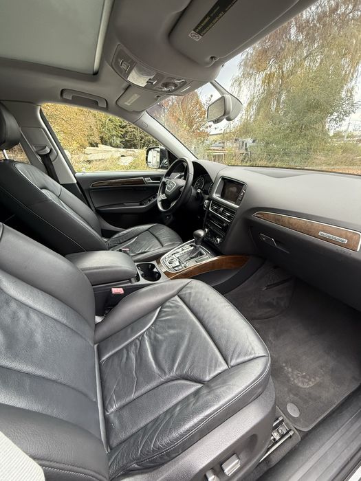 Продаж Audi Q5 2015року