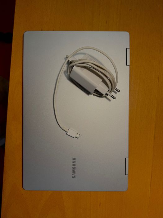 Samsung Computer (1 Year of Use)64551819160321120