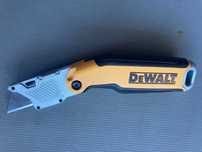 Нож складной с лезвием DeWALT DWHT10429-0