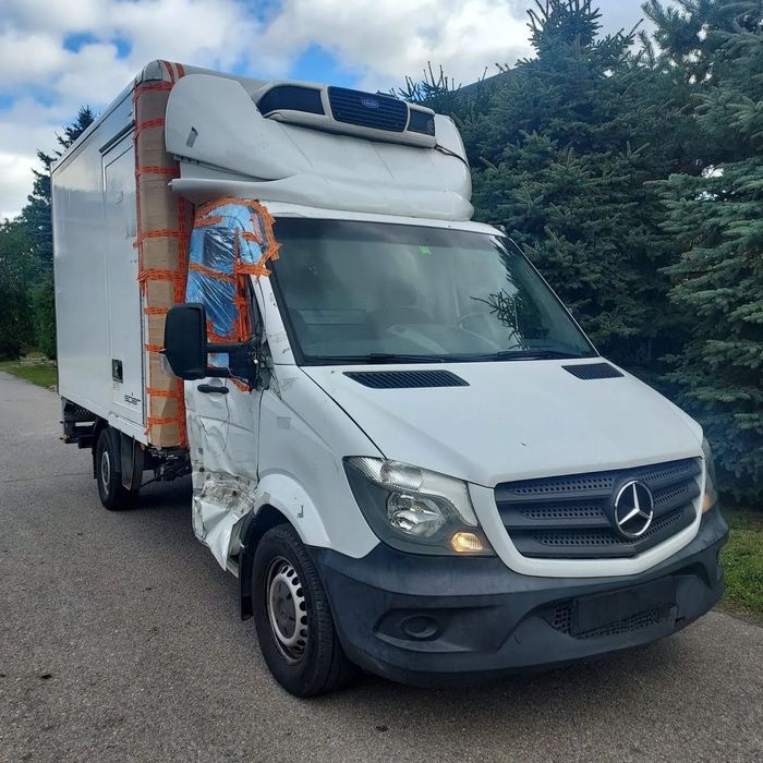 Mercedes-Benz Sprinter AUTOMAT  2017r, 2.2CDI 163KM CHłODNIA. Lekko uszkodzony bok. Jeździ. VAT 23%
