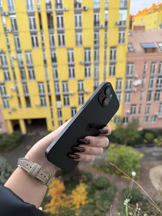 95% Аккум iPhone 15 Black 128Gb Физ Сим айфон