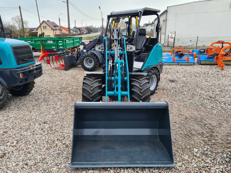 Ładowarka przegubowa rolnicza Schmidt 3639 Udźwig 1280kg 2biegi Kubota
