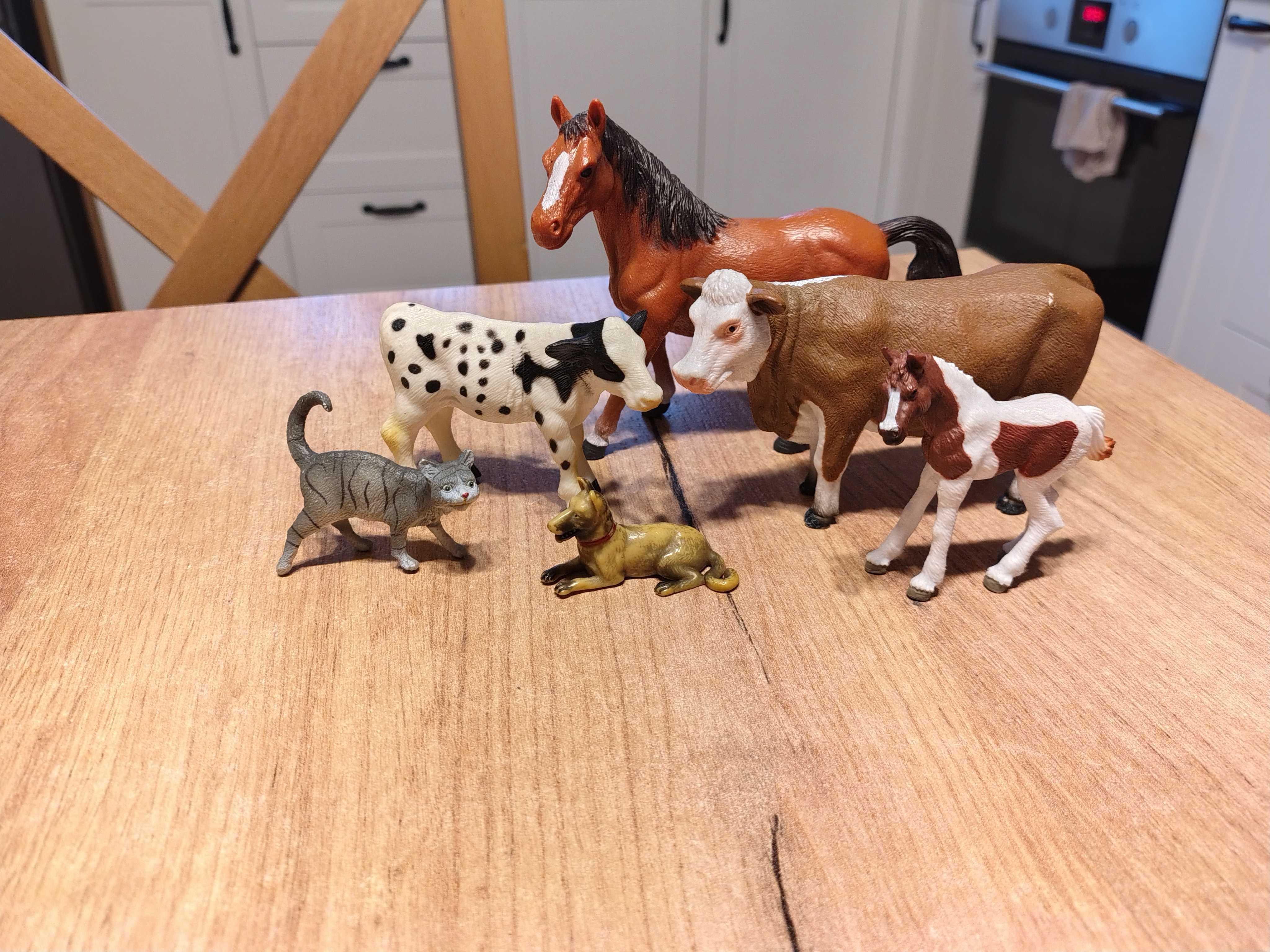 Figurki farma zwierzęta