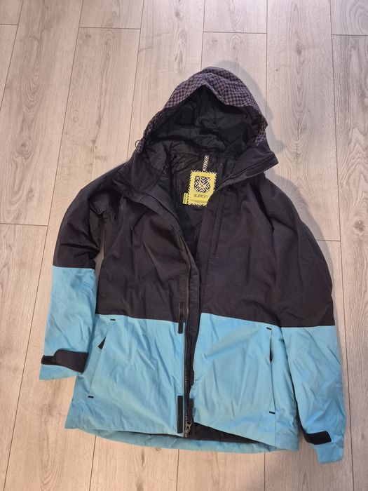 Sprzedam kurtkę snowboardową damską firmy BURTON rozmiar S
