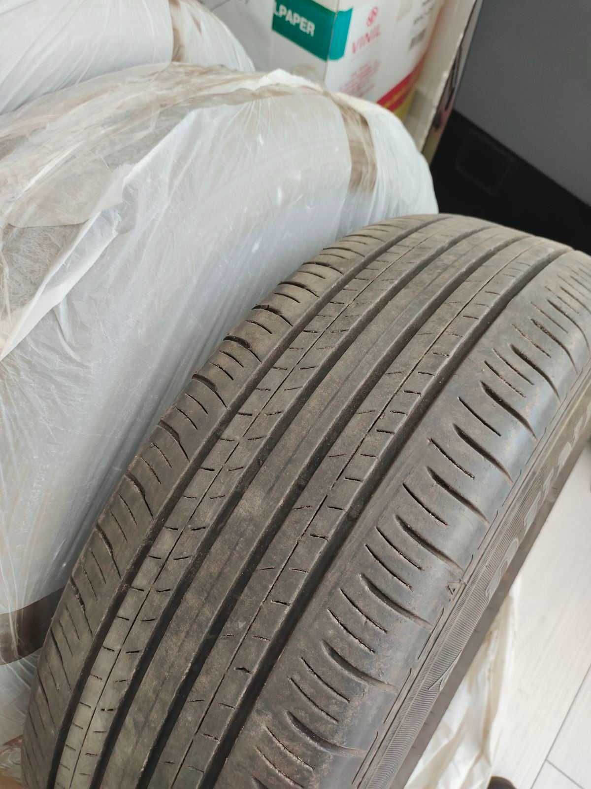 Літня гума Стан нової Dunlop Grandtrek 225/65/R17 102H Резина