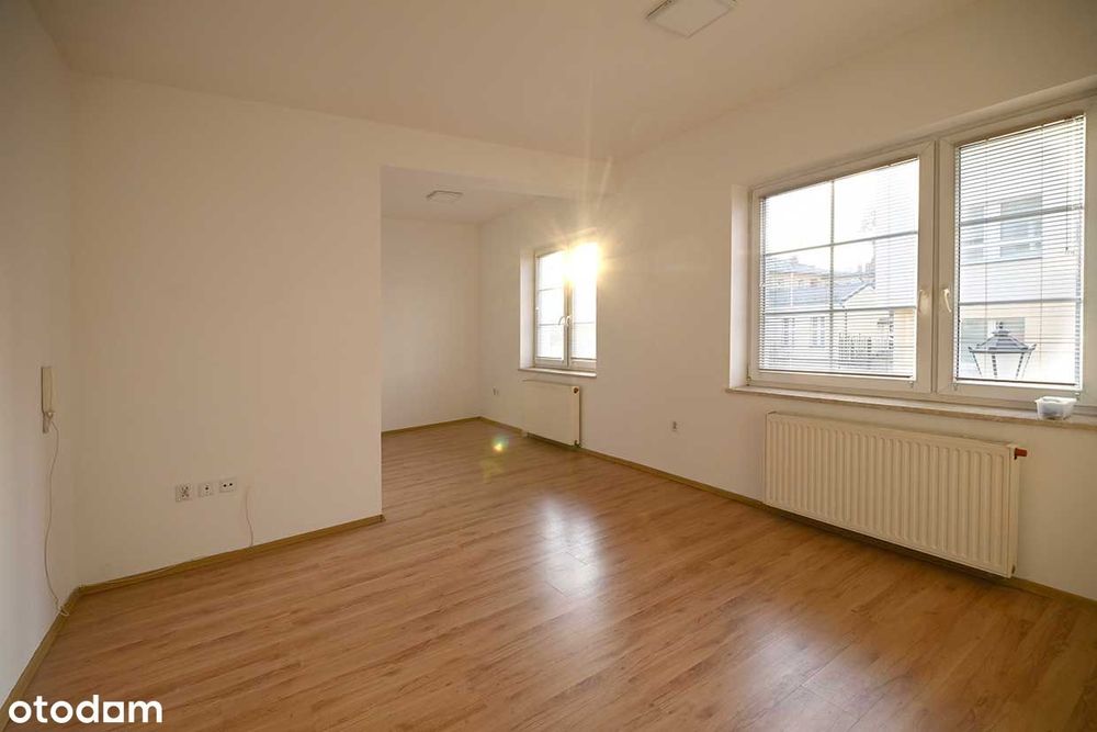 Lokal biurowy w centrum Wejherowa vis a vis ZUS-u. Ciepły i bezpieczny