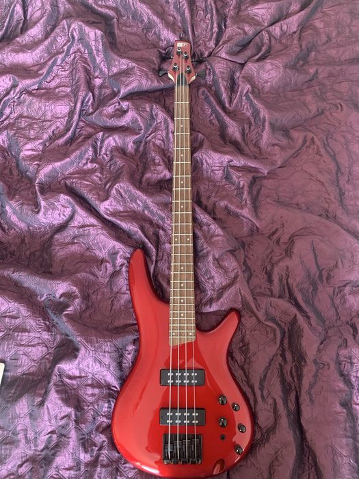 Бас гитара ibanez sr300