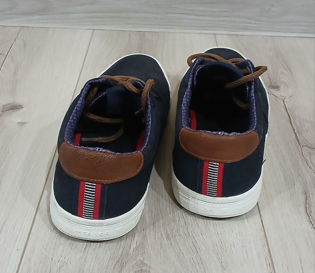 Tenisówki Tom Tailor -grsnstowe z brązowa skórą. Rozmiar wkładki 28cm