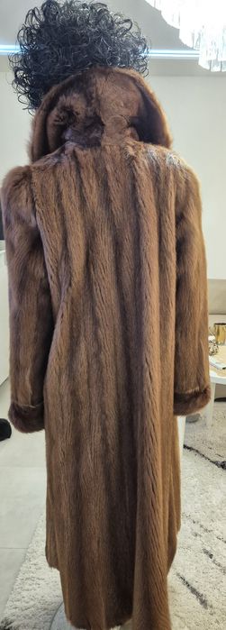 Futro płaszcz  z norek