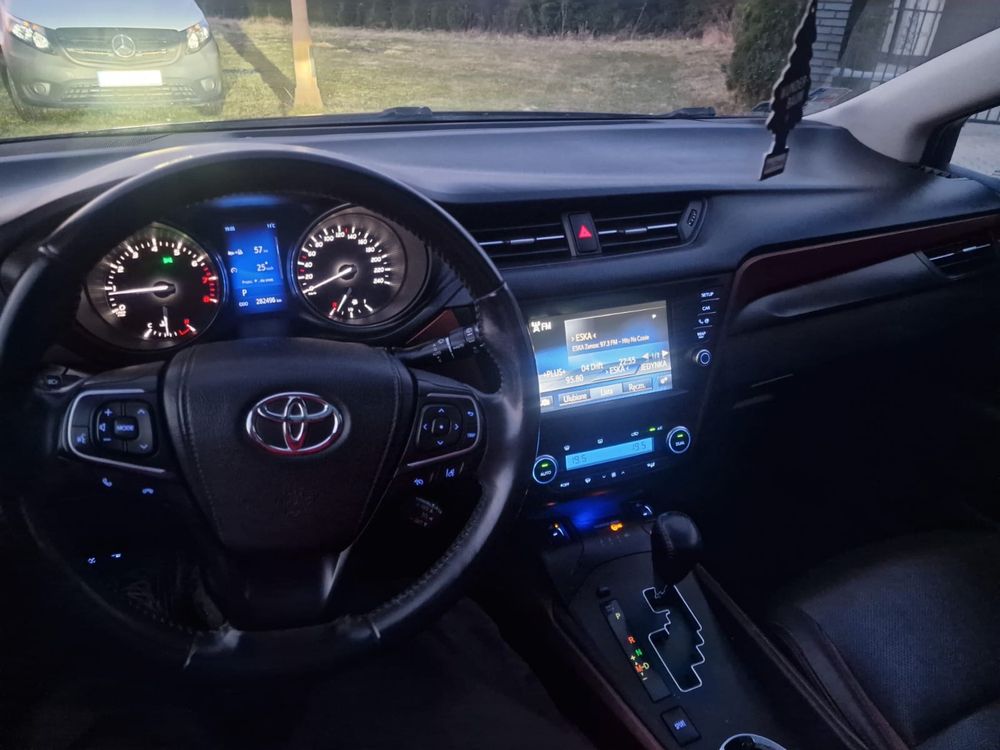 TOYOTA Avensis 2.0 vvti Automat