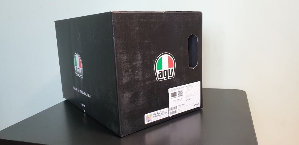 AGV Pista GP RR Mono Red Carbon. Шлем.  Шолом.