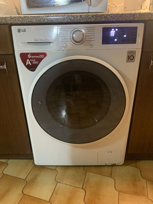 Maquina de lavar para arranjar ou pecas