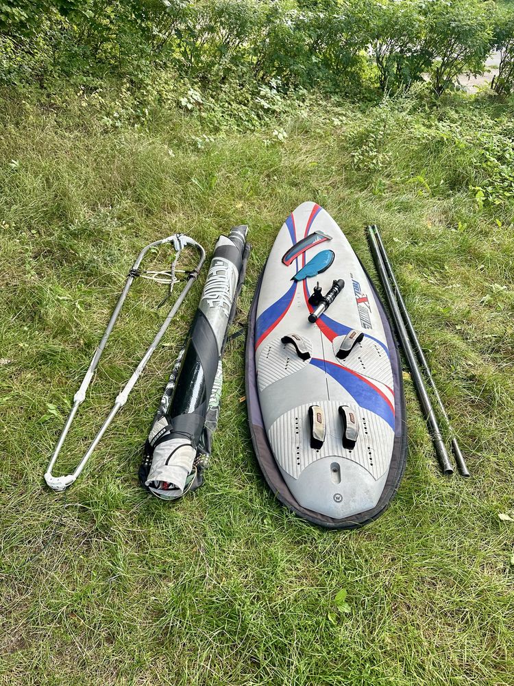 Deska windsurfingowa Fanatic X-Ray 150 - gotowy zestaw z żaglem 7,2m
