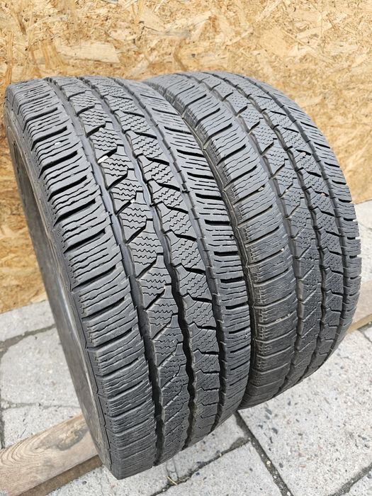 BDB Stan!!  8,5mm. 215/65 r16C Continetal VanContact Winter.  17/22