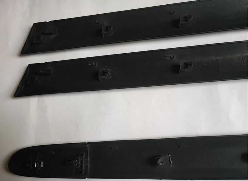 Listwa drzwi Renault Clio 2 Lift 3D 3drzwi spinki listwa boczna ozdobn
