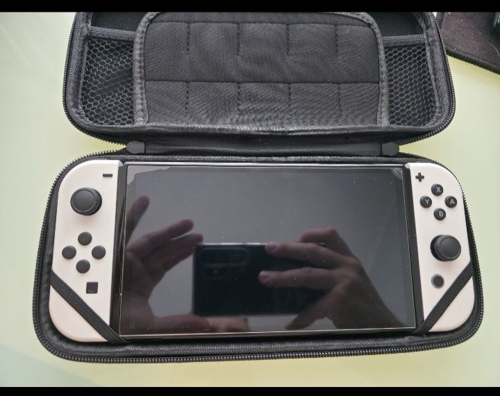 Nintendo Switch OLED 256GB+duzy zestaw
