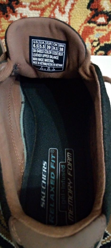 Чоловічі брендові кросівки SKECHERS