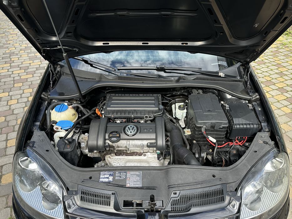 Продам  VW GOLF 5