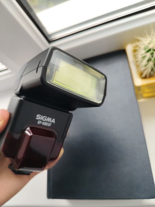 Спалах Sigma EF-430ST
