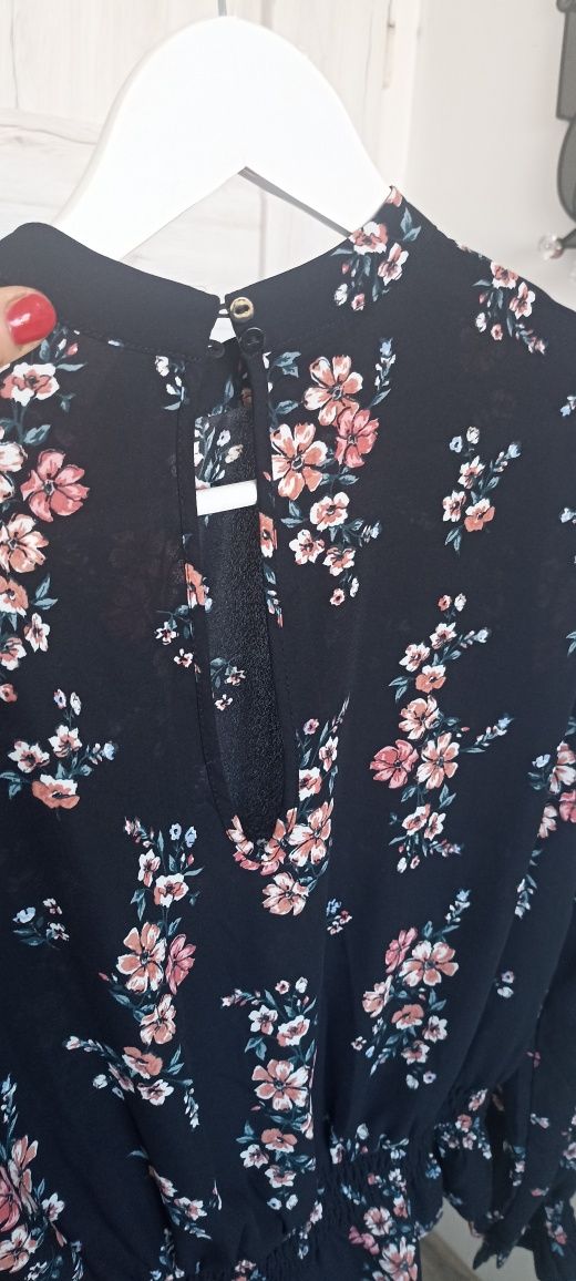 Elegancka czarna bluzka H&M Divided rozmiar 36