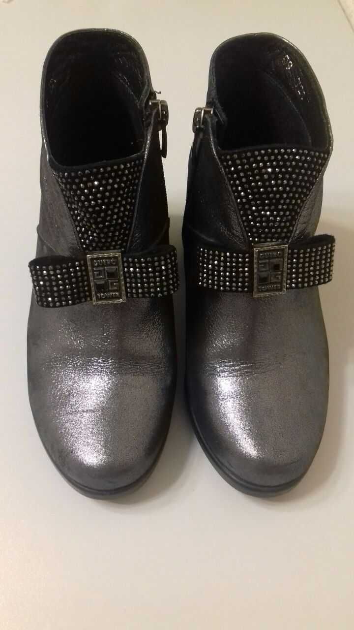 Жіночі/дівочі черевички "Phany" 34 розміру