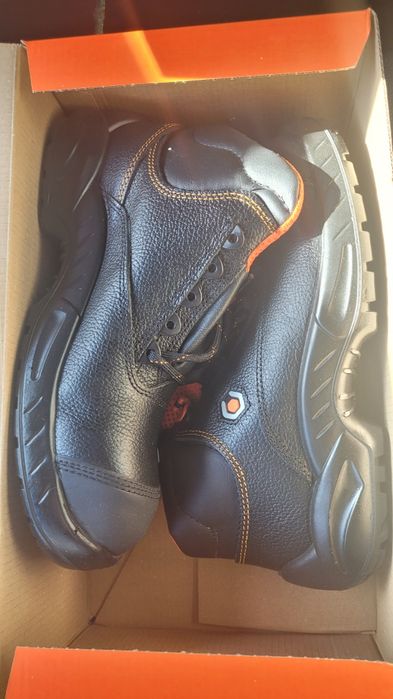 Buty robocze wysokie base. Stalco engelberg Strauss. Nowe