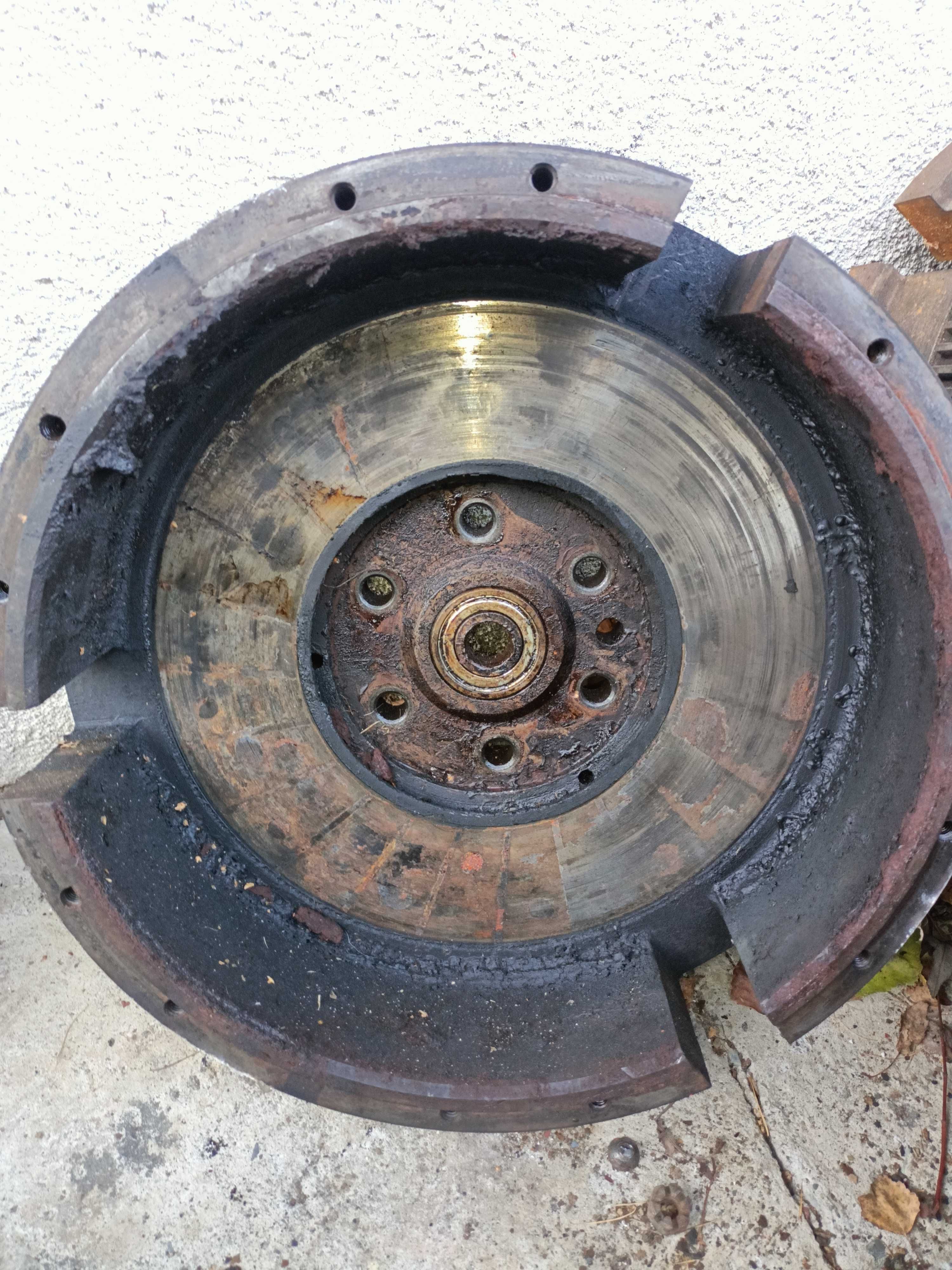 koło zamachowe sprzęgło ursus mf Massey Ferguson 255,3512,2812,235 !!