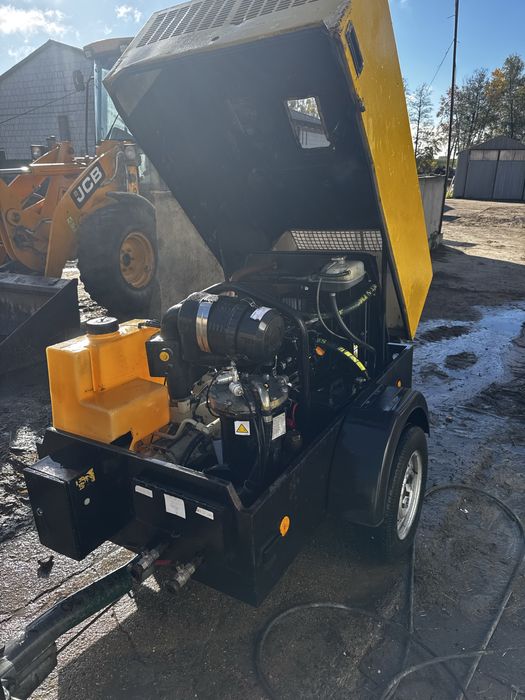 Kompresor spalinowy Ingersoll rand DOOSAN 7/31 piaskowanie przeciski