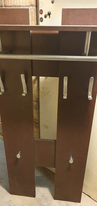 Sprzedam  wieszak do przed pokoju