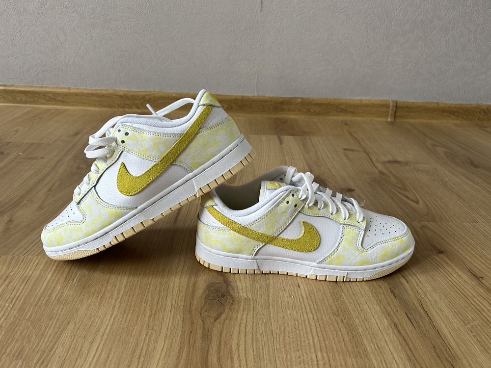 Женские кроссовки Nike dunk low