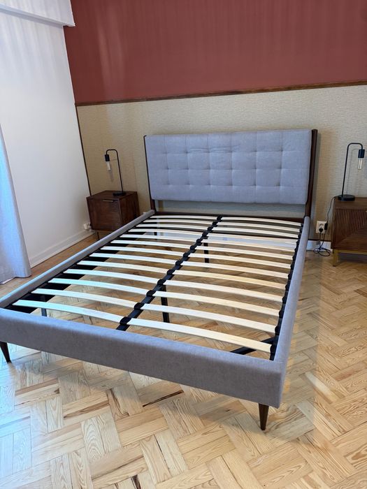 Cama casal muito bom estado