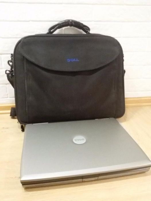 Ноутбук DELL Latitude D520