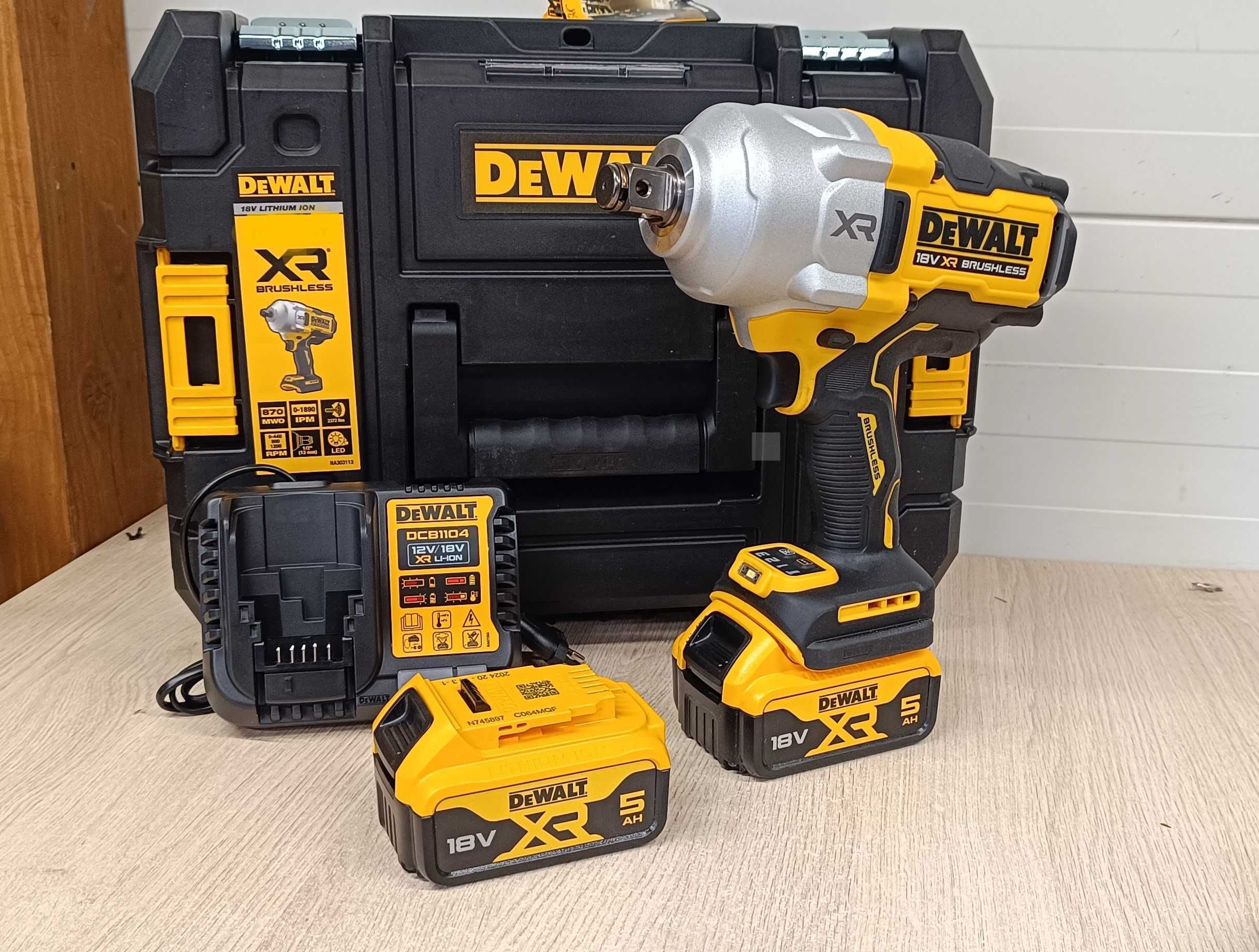 Najmocniejszy Klucz Udarowy Dewalt 3/4 2x5H DCF964 XR 2576Nm Mocny
