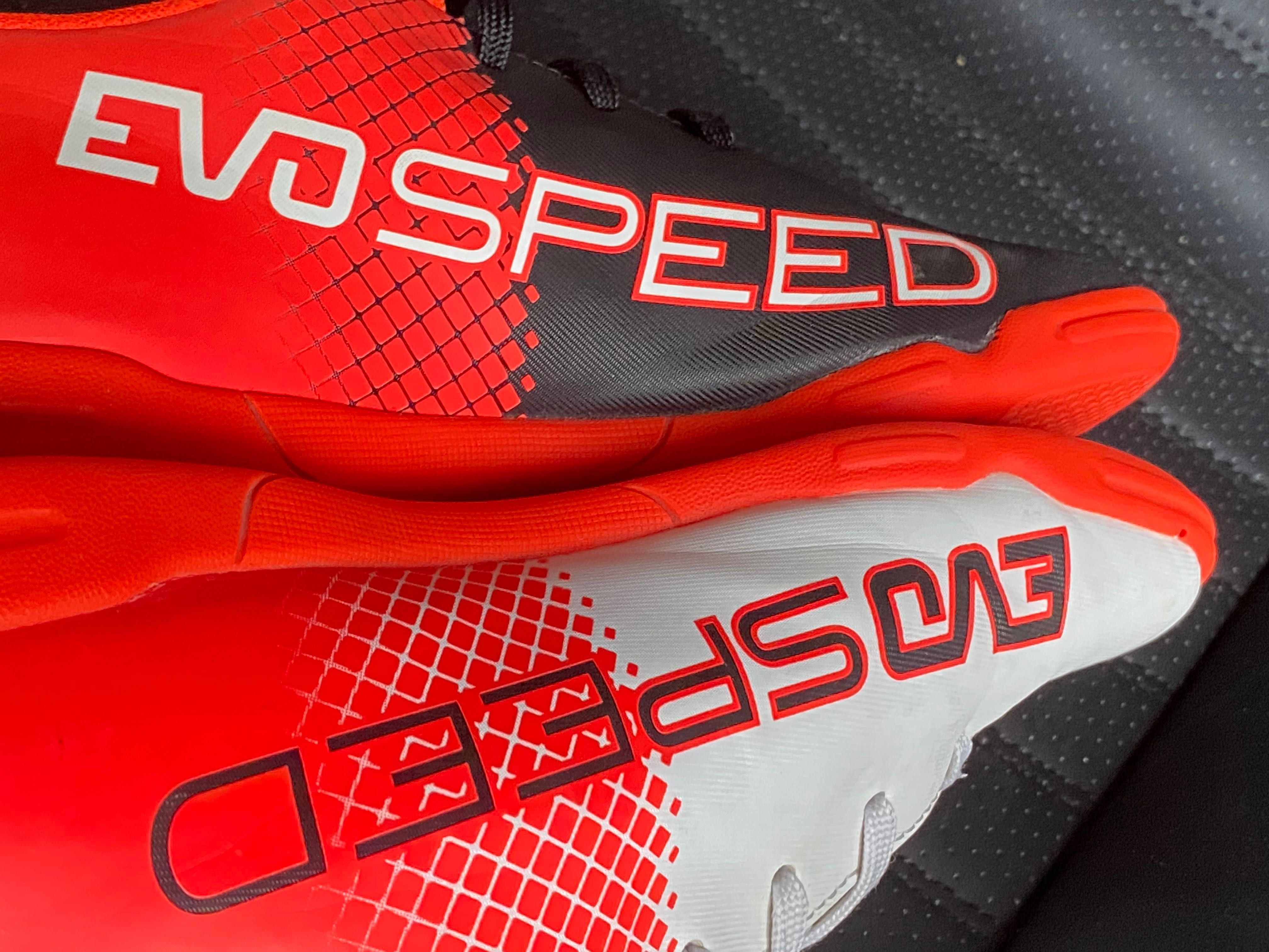Puma Evospeed 37 (23cm) buty piłkarskie halówki