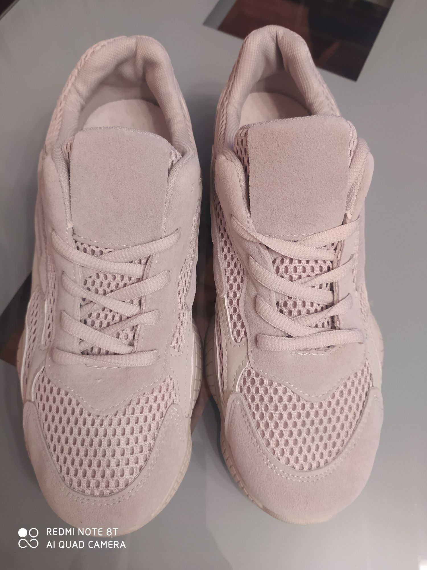 Nowe adidasy jak Yeezy 500