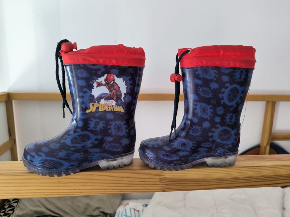 Galochas Homem Aranha 26