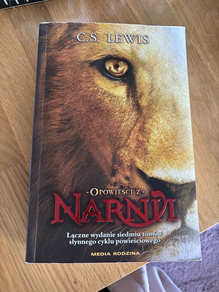C.S Lewis Opowieści z Narnii 7 tomów