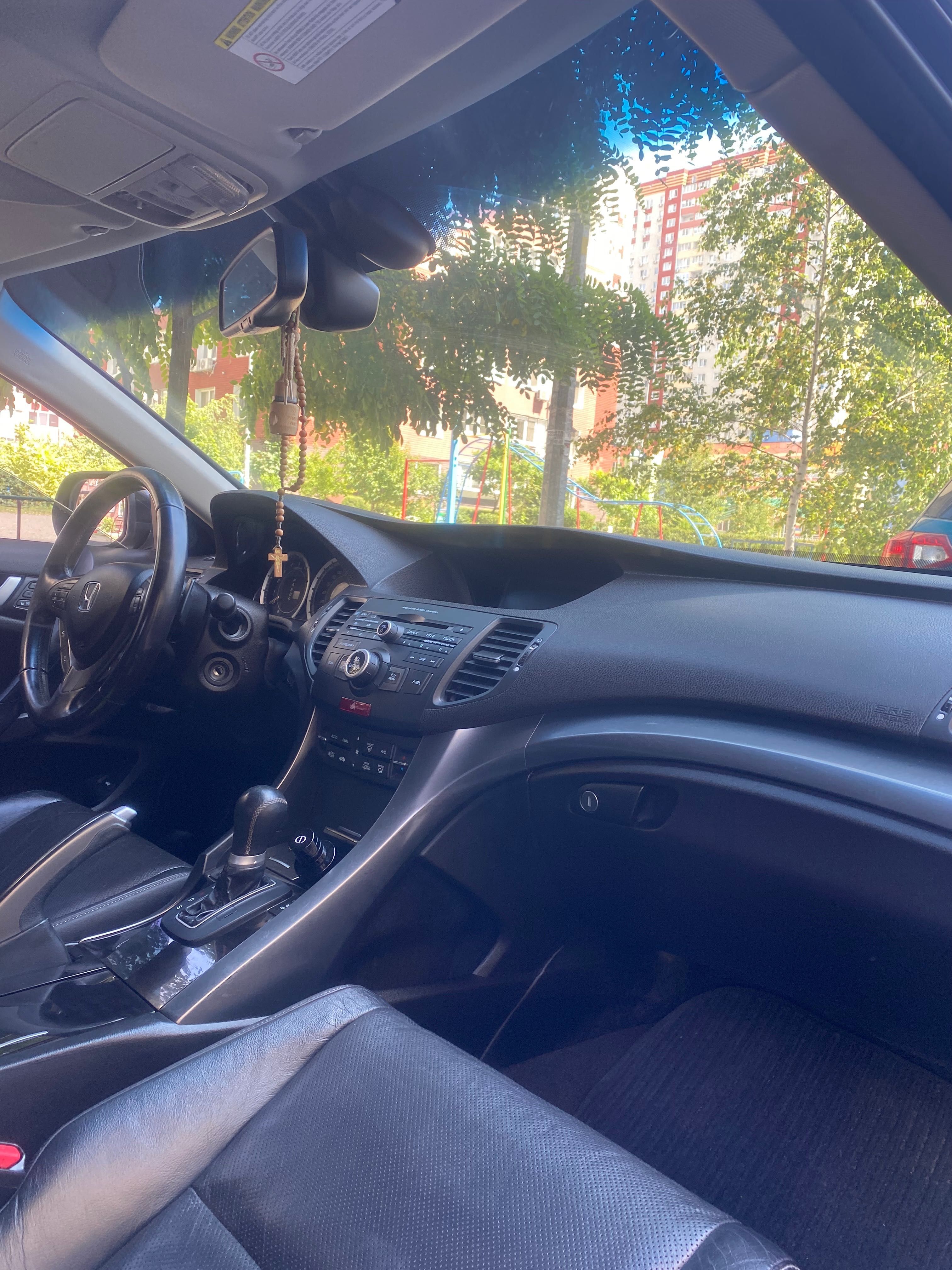 Honda accord 8 2.0 2011 (рестайлінг)