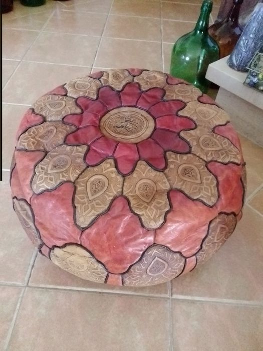 Arca de cânfora, chinesa e puf