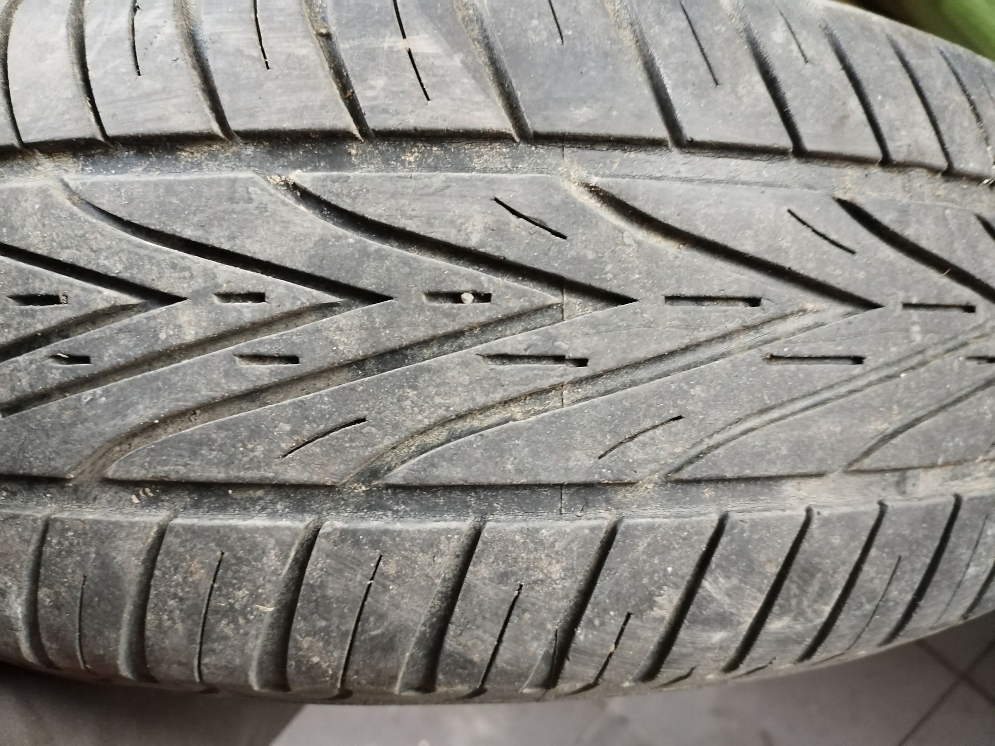 Opony z felgami 195/65 R15