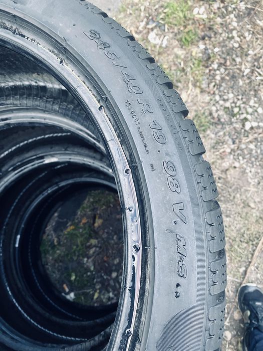 245 40 19 Pirelli Sottozero w240 80%