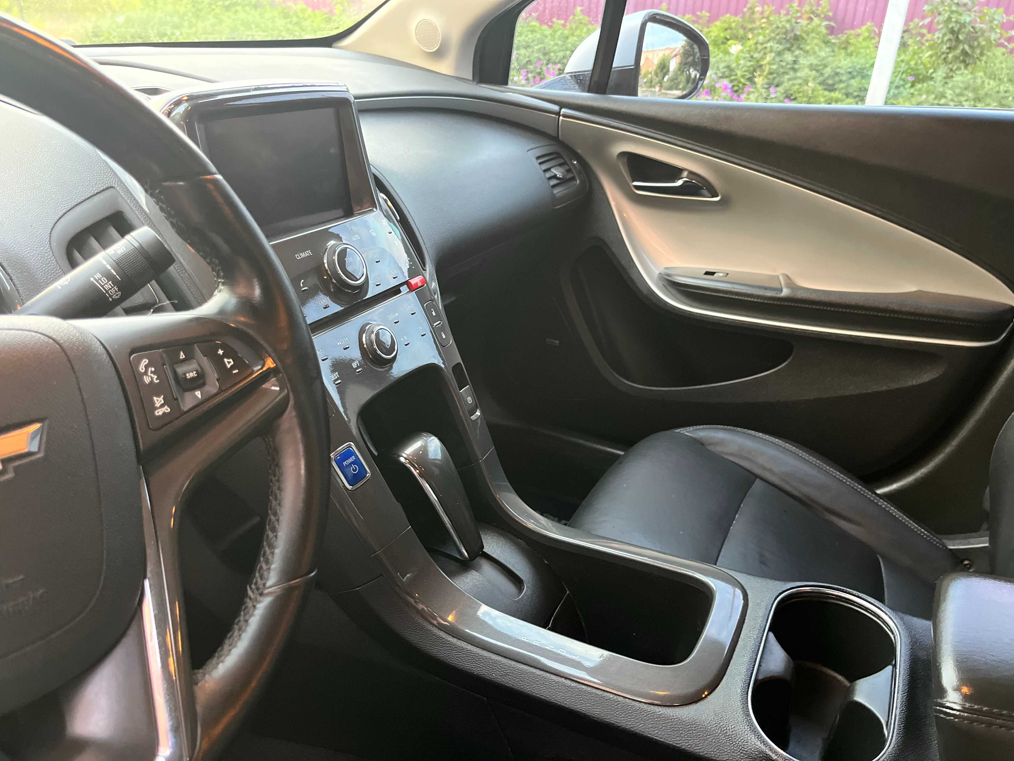 Продам Chevrolet Volt 2013