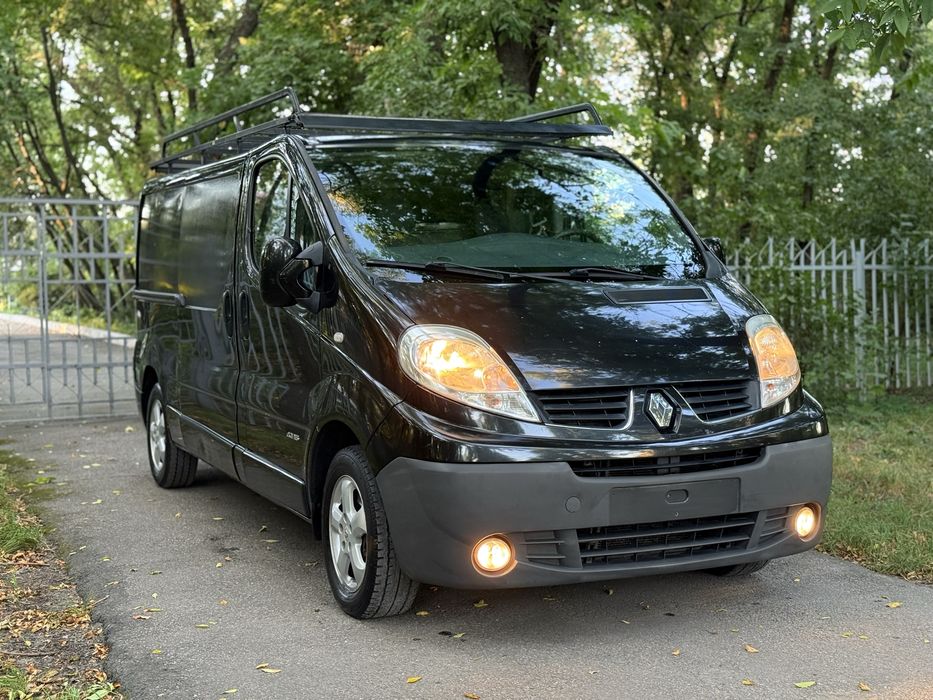 Продам Renault Trafic 2.0 D 2011