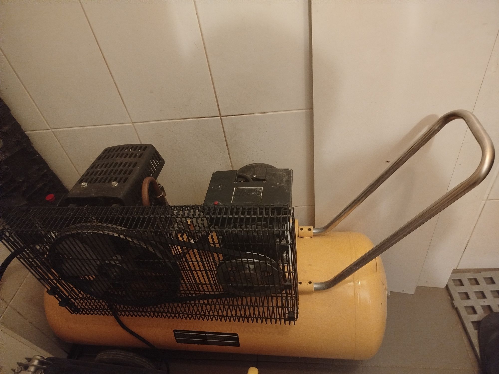 Compressor 100litros usado!