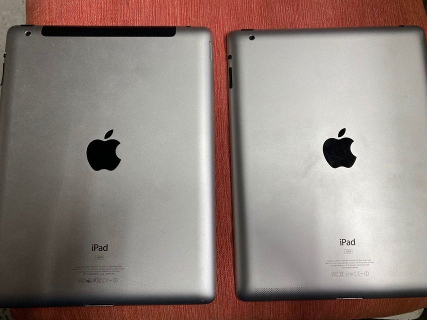 Apple iPad 2, 2шт (А1395, А1396)