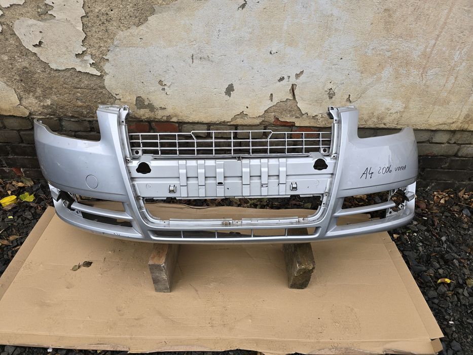 Audi a4  zderzak