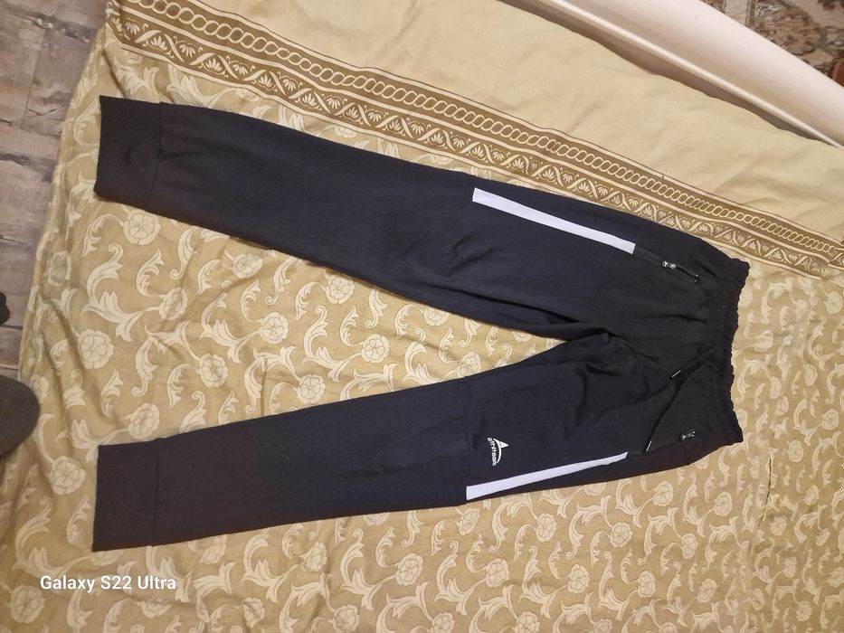 Штани спортивние  на рост 152 см