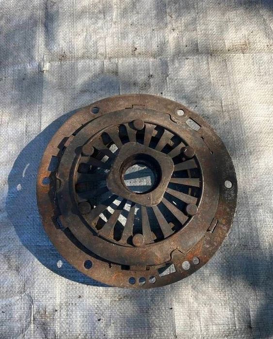 Docisk sprzęgła Wartburg 353